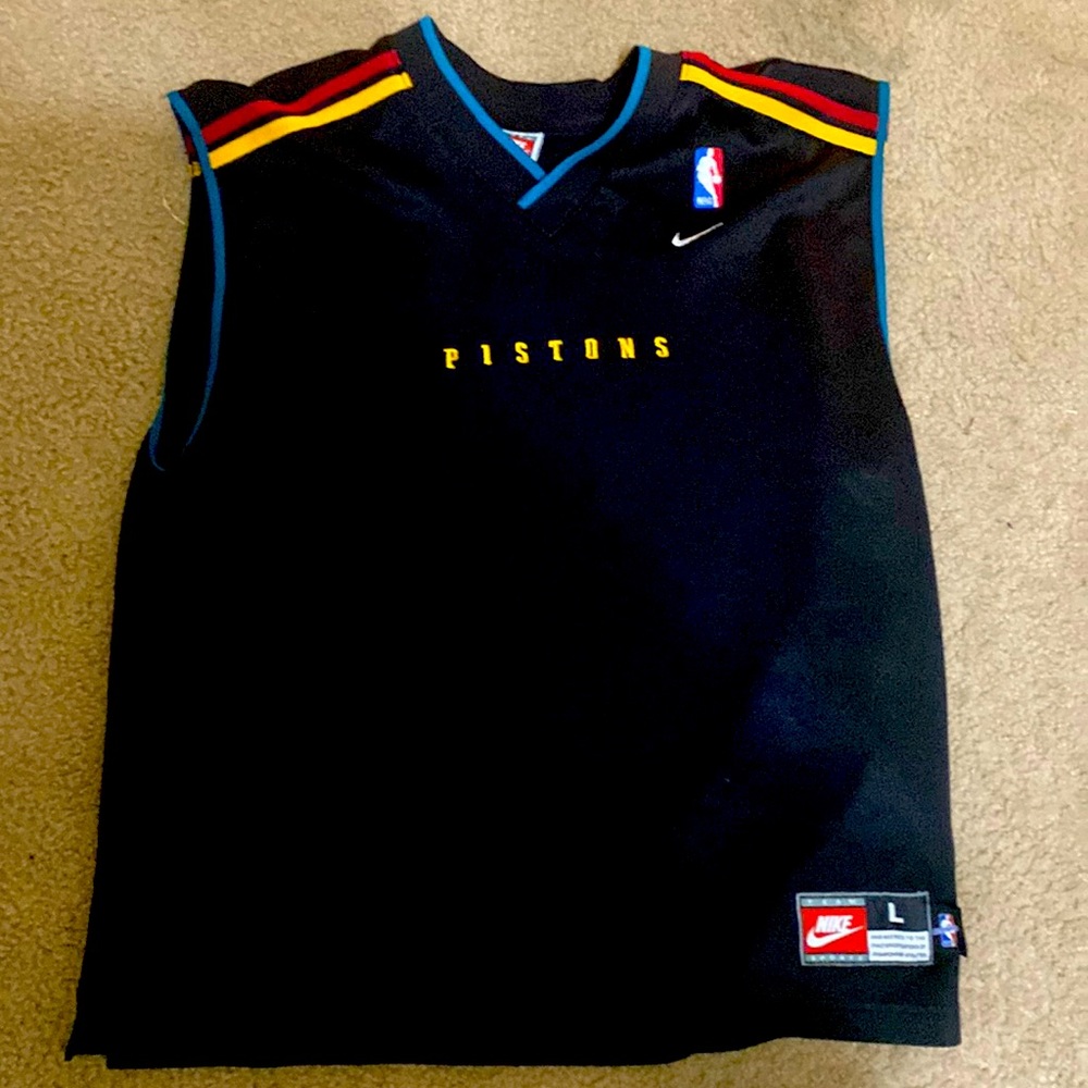 Size large Pistons Tank/ Authentic Nike